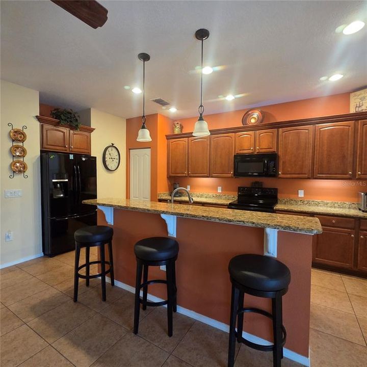 En Venta: $415,000 (3 camas, 2 baños, 1723 Pies cuadrados)