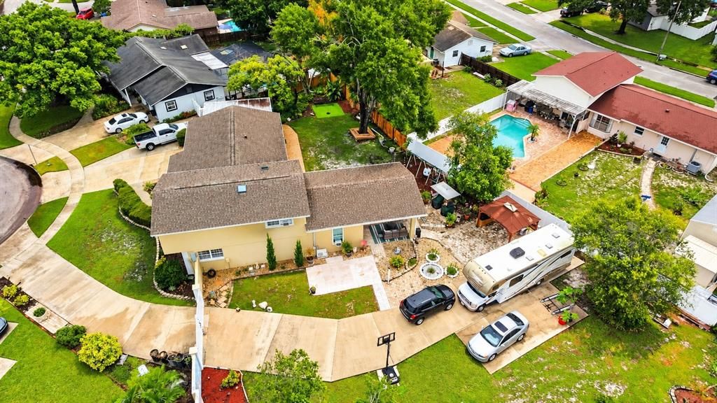 На продажу: $825,000 (4 спален, 3 ванн, 2342 Квадратных фут)