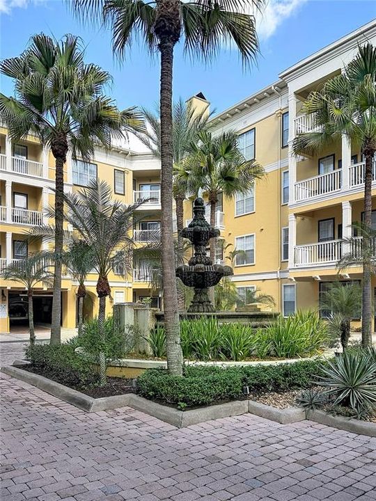 For Sale: $199,900 (1 beds, 1 baths, 645 Square Feet)