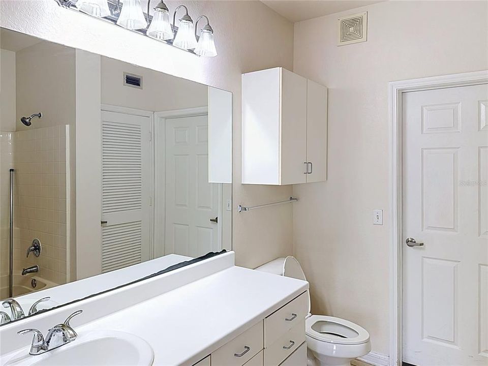 For Sale: $199,900 (1 beds, 1 baths, 645 Square Feet)