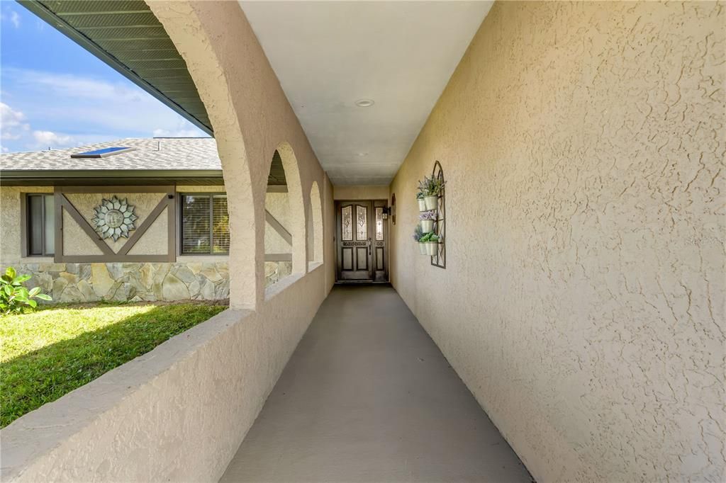 En Venta: $385,000 (4 camas, 2 baños, 1973 Pies cuadrados)
