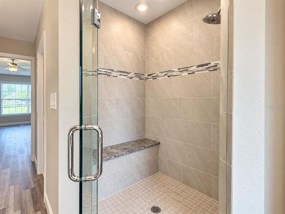 En Renta: $2,550 (4 camas, 2 baños, 1943 Pies cuadrados)