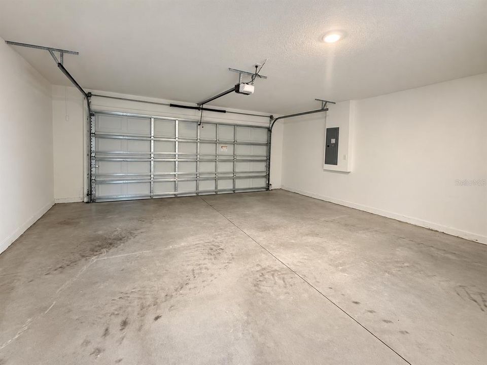En Renta: $2,550 (4 camas, 2 baños, 1943 Pies cuadrados)