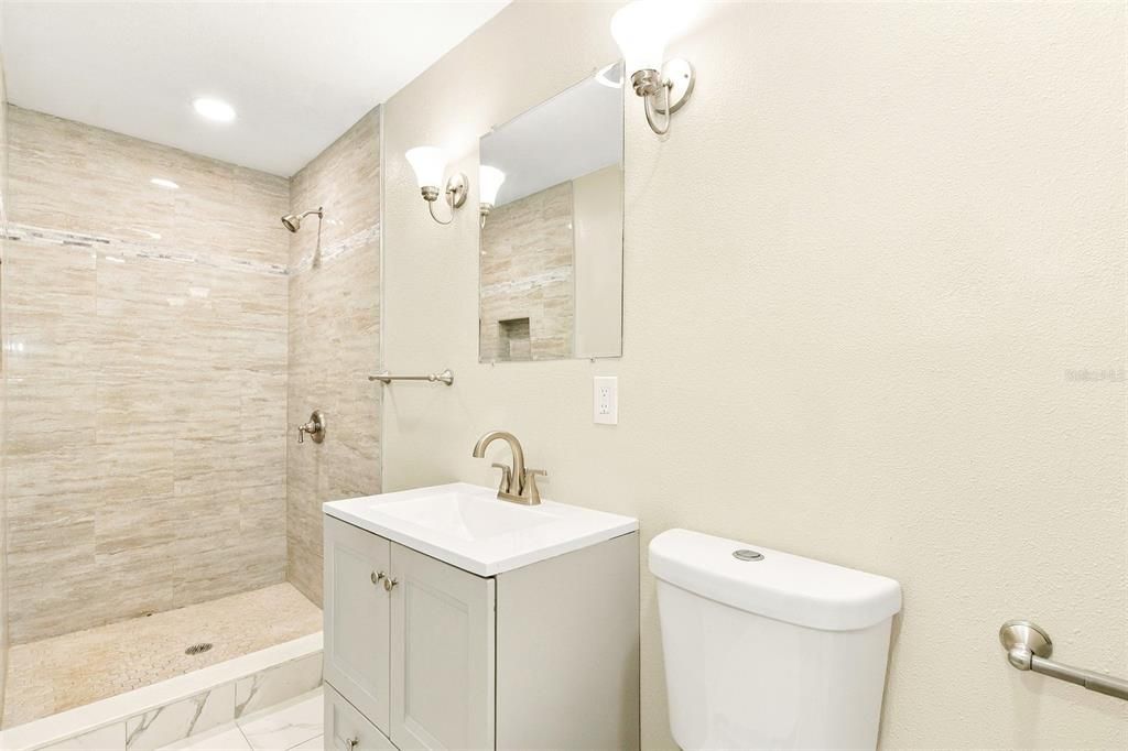 For Sale: $295,000 (3 beds, 2 baths, 1349 Square Feet)