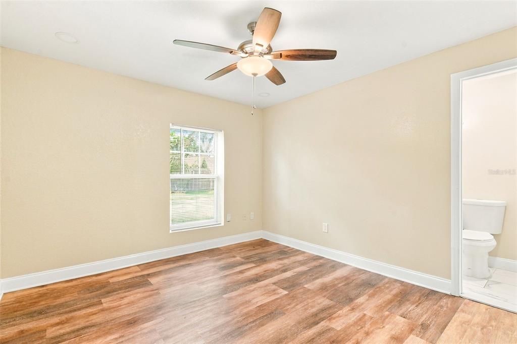 For Sale: $295,000 (3 beds, 2 baths, 1349 Square Feet)