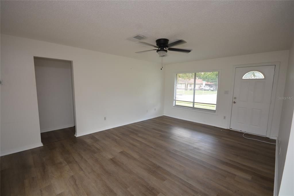 For Rent: $2,250 (2 beds, 2 baths, 1070 Square Feet)