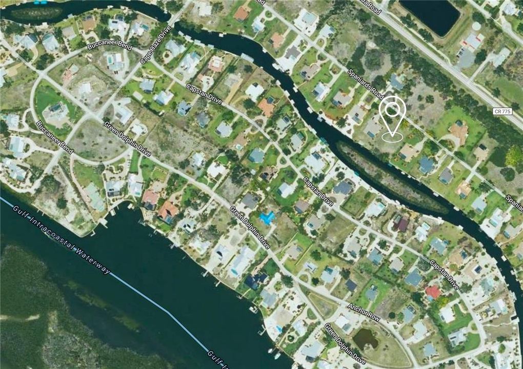 En Venta: $700,000 (0.69 acres)