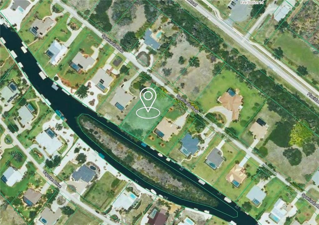 En Venta: $700,000 (0.69 acres)