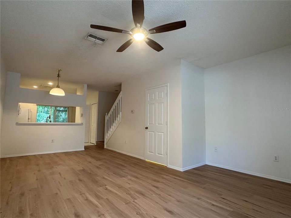En Venta: $215,000 (2 camas, 2 baños, 1152 Pies cuadrados)