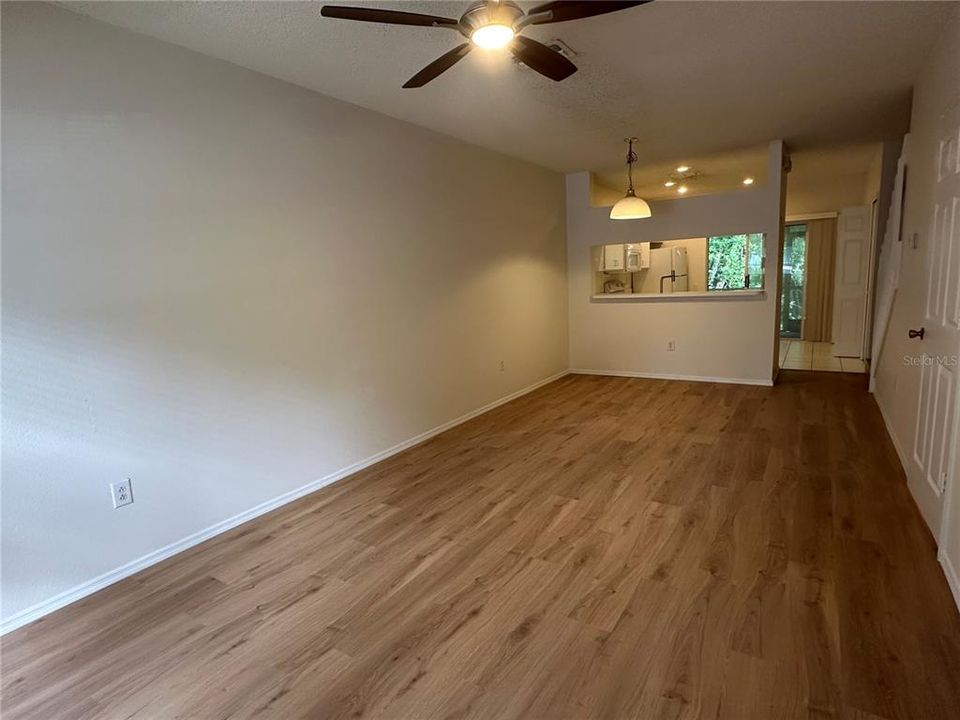 En Venta: $215,000 (2 camas, 2 baños, 1152 Pies cuadrados)