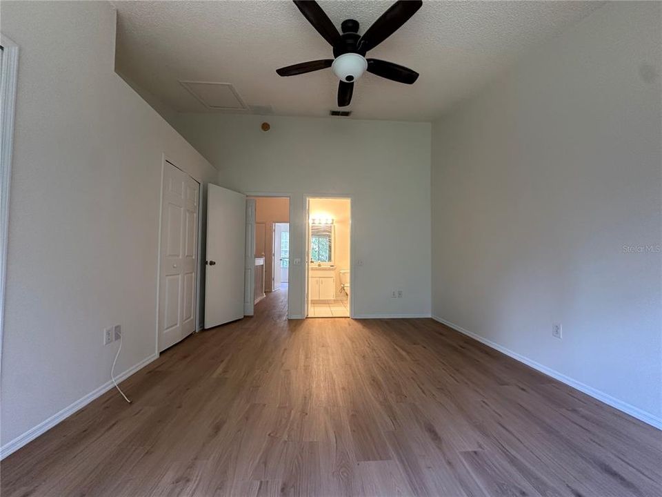 En Venta: $215,000 (2 camas, 2 baños, 1152 Pies cuadrados)