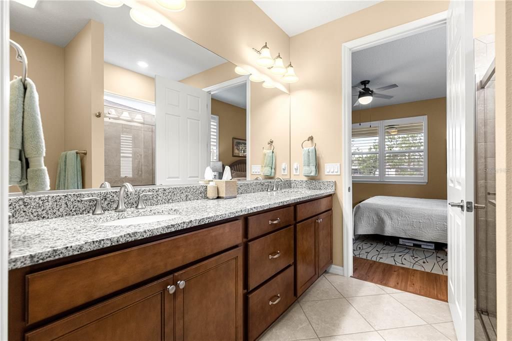 待售: $294,800 (2 贝兹, 2 浴室, 1447 平方英尺)