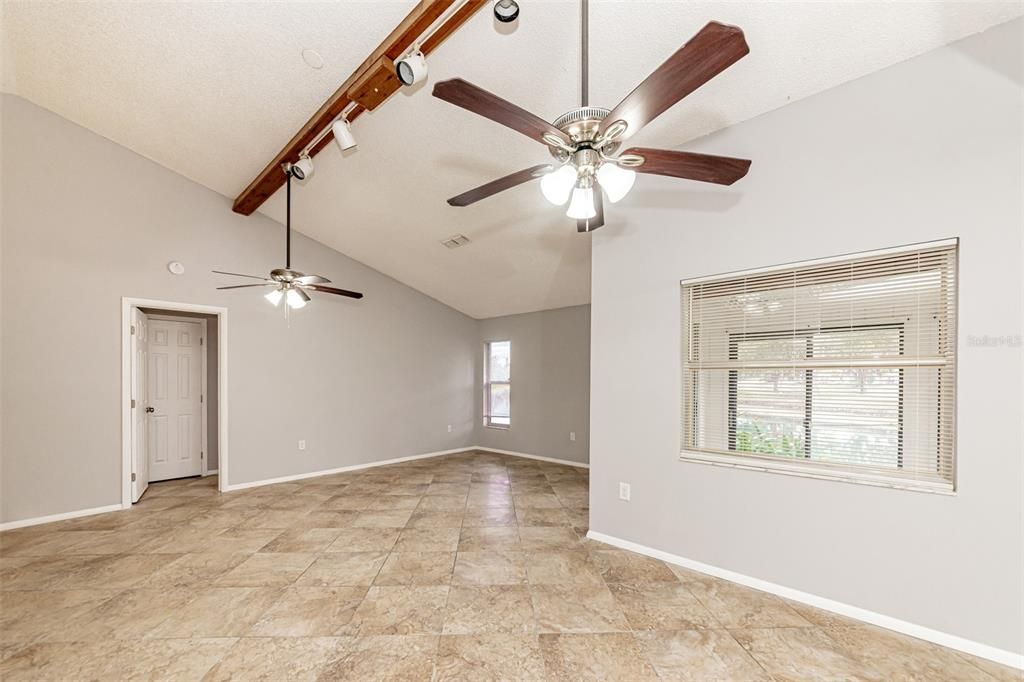 For Sale: $395,000 (3 beds, 2 baths, 1730 Square Feet)