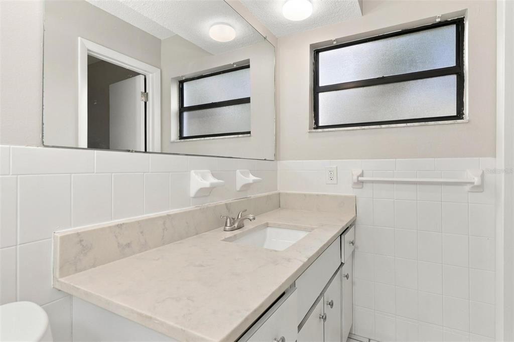 На продажу: $315,000 (3 спален, 2 ванн, 1695 Квадратных фут)