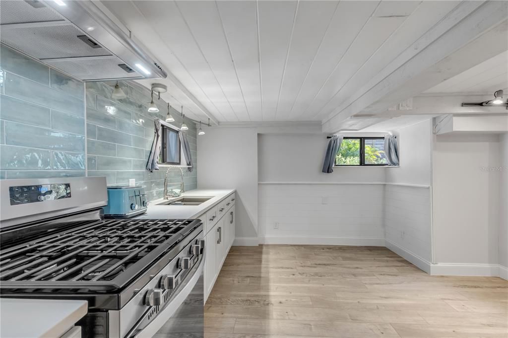 For Sale: $1,649,900 (5 beds, 3 baths, 3743 Square Feet)