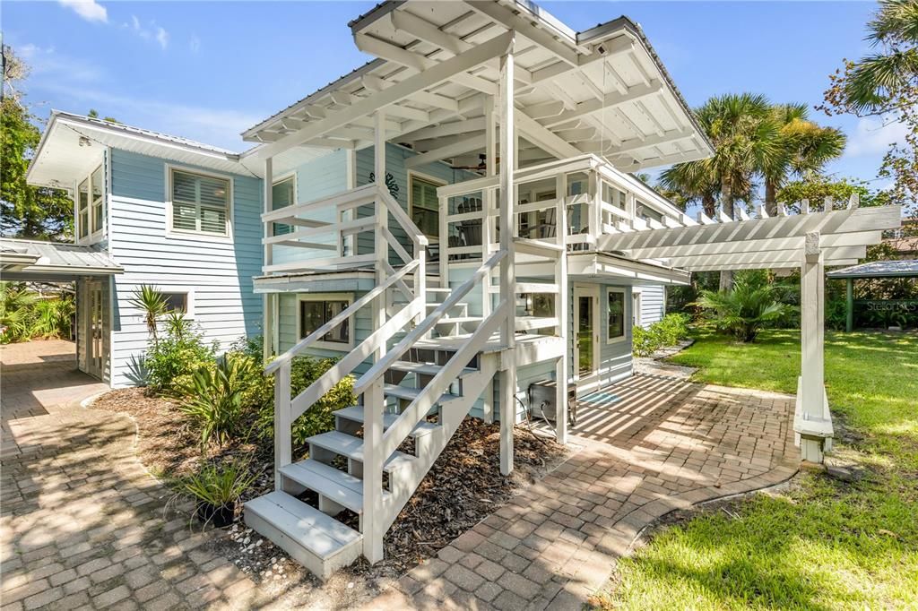 For Sale: $1,649,900 (5 beds, 3 baths, 3743 Square Feet)