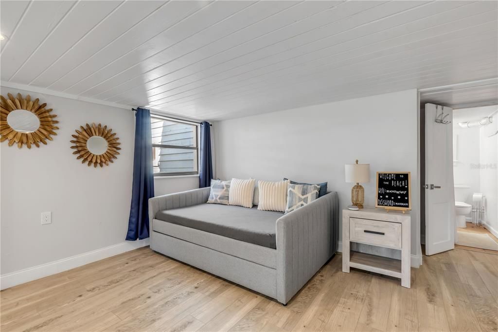 For Sale: $1,649,900 (5 beds, 3 baths, 3743 Square Feet)