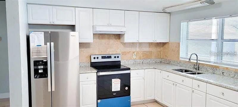 На продажу: $349,000 (3 спален, 1 ванн, 1156 Квадратных фут)
