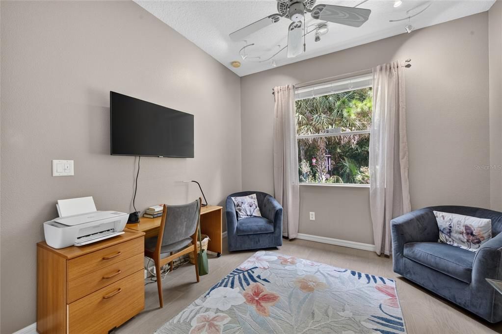En Venta: $549,999 (4 camas, 3 baños, 2440 Pies cuadrados)