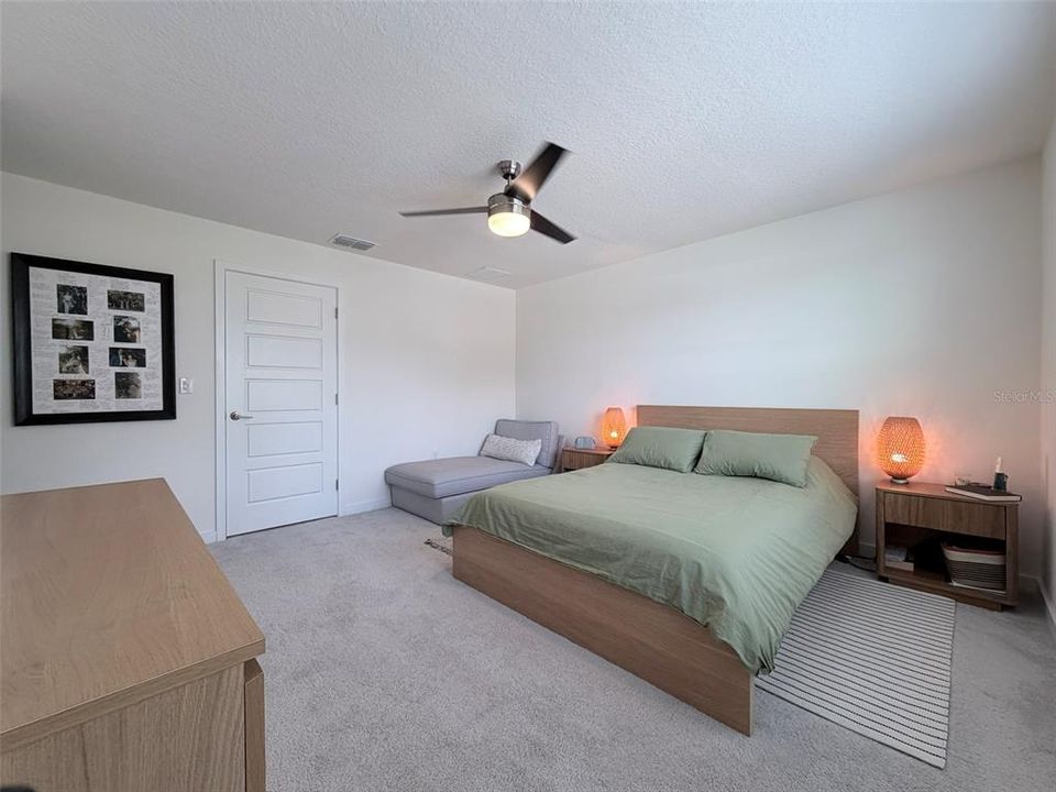 For Rent: $2,200 (3 beds, 2 baths, 1488 Square Feet)