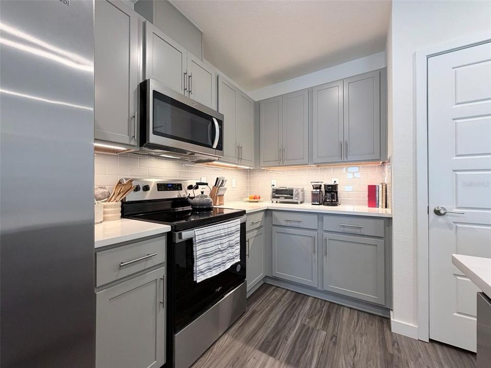 For Rent: $2,200 (3 beds, 2 baths, 1488 Square Feet)