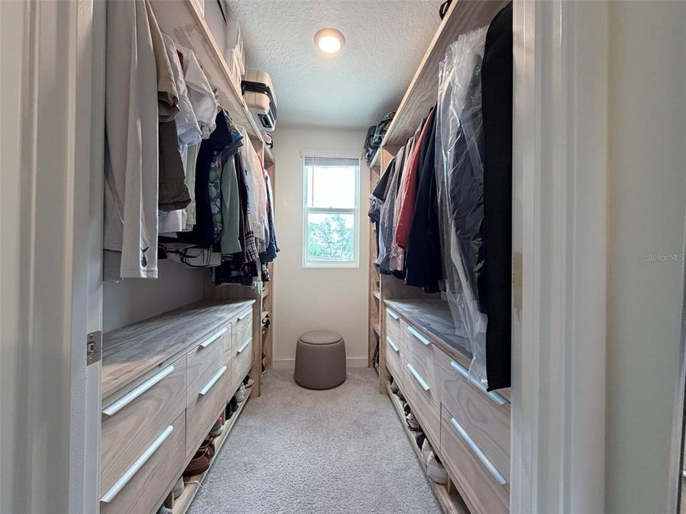 For Rent: $2,200 (3 beds, 2 baths, 1488 Square Feet)