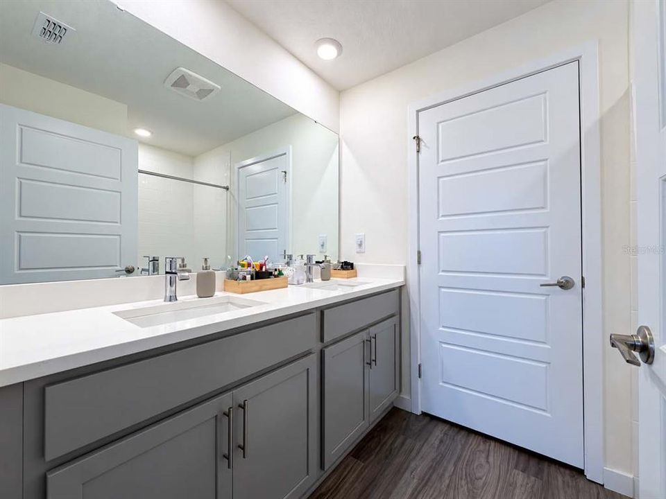 For Rent: $2,200 (3 beds, 2 baths, 1488 Square Feet)