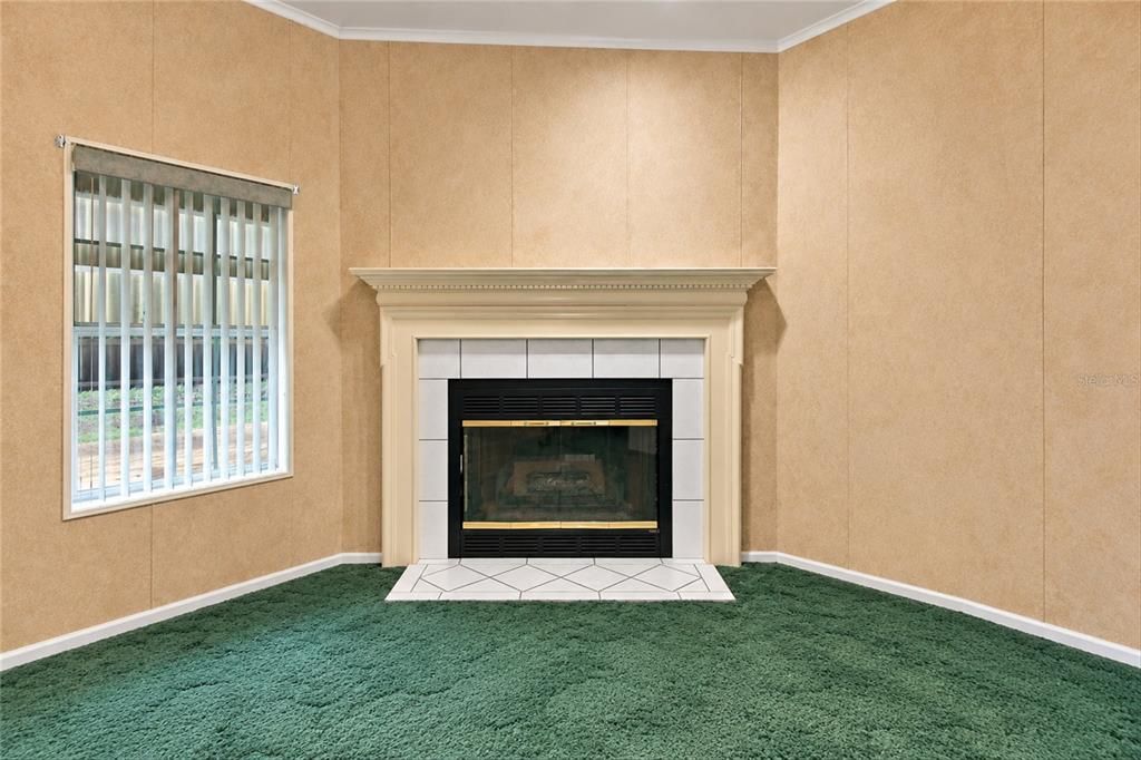 For Sale: $225,000 (3 beds, 2 baths, 1736 Square Feet)