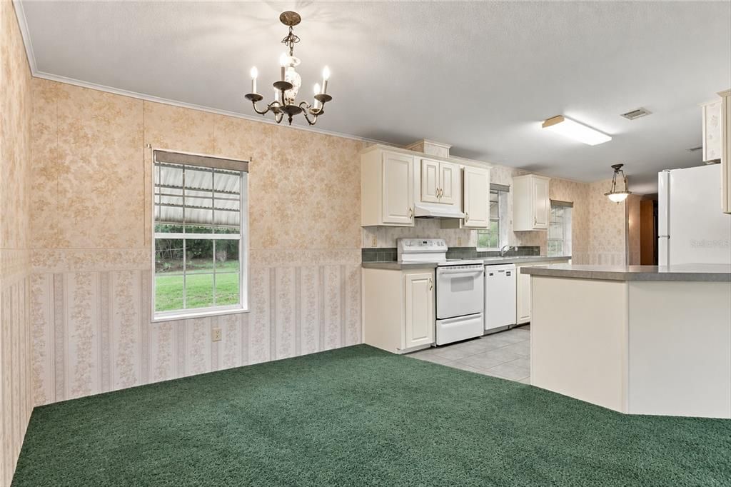 For Sale: $225,000 (3 beds, 2 baths, 1736 Square Feet)