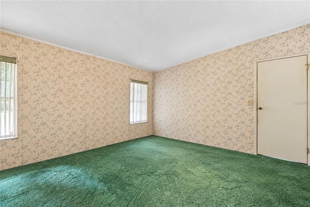 For Sale: $225,000 (3 beds, 2 baths, 1736 Square Feet)