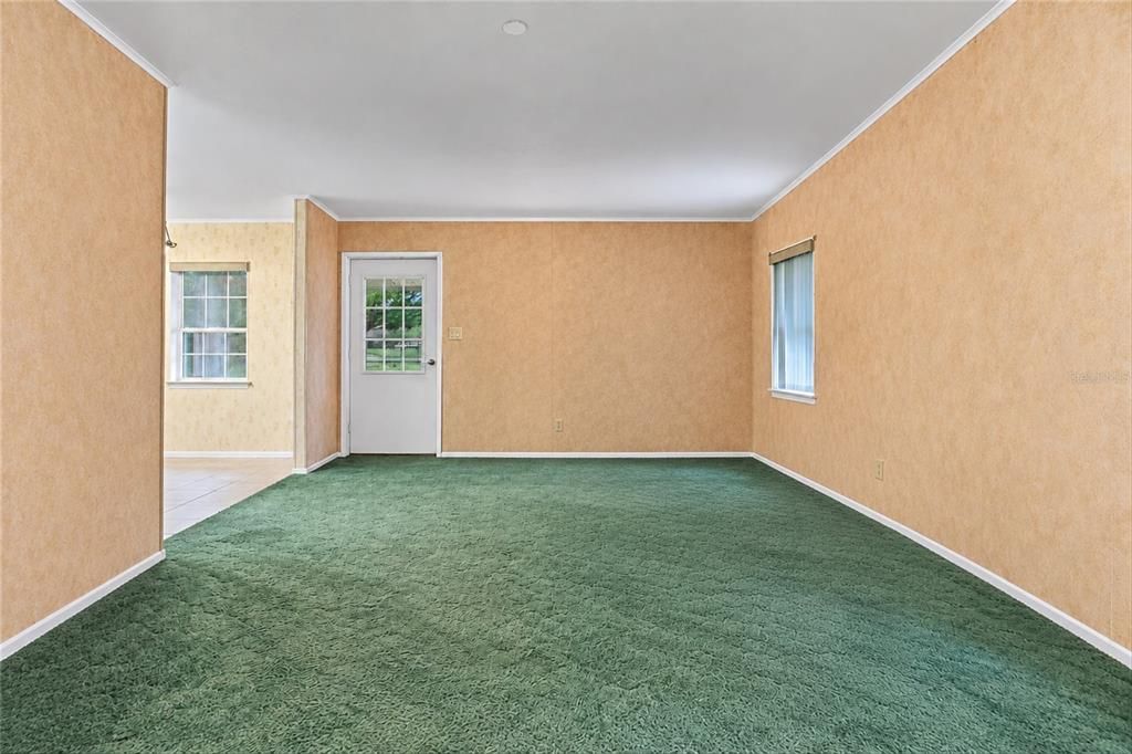 For Sale: $225,000 (3 beds, 2 baths, 1736 Square Feet)