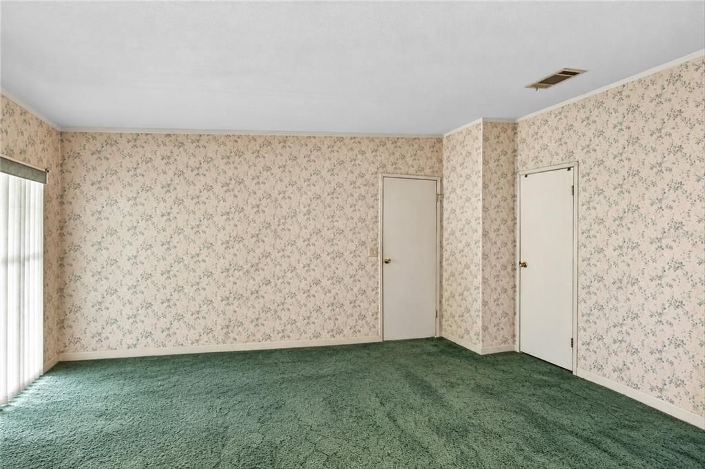 For Sale: $225,000 (3 beds, 2 baths, 1736 Square Feet)