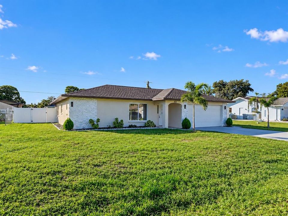 En Venta: $384,900 (3 camas, 2 baños, 1539 Pies cuadrados)