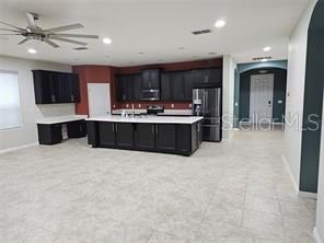 For Rent: $2,500 (3 beds, 2 baths, 1877 Square Feet)