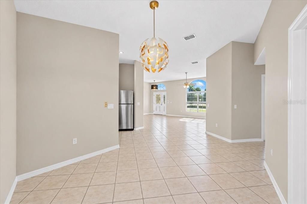 For Sale: $324,900 (4 beds, 2 baths, 1617 Square Feet)