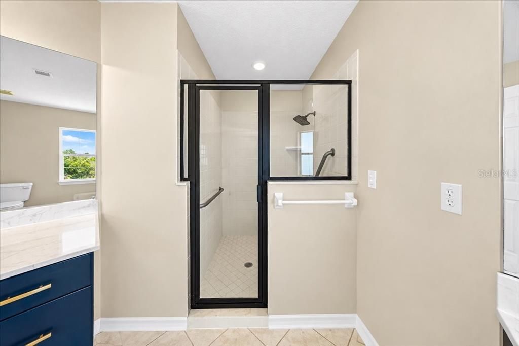 For Sale: $324,900 (4 beds, 2 baths, 1617 Square Feet)