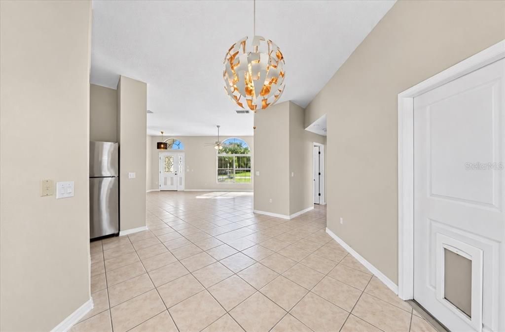 For Sale: $324,900 (4 beds, 2 baths, 1617 Square Feet)