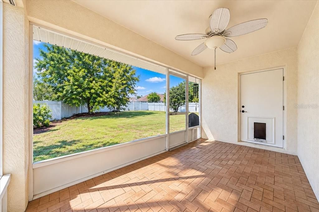 For Sale: $324,900 (4 beds, 2 baths, 1617 Square Feet)