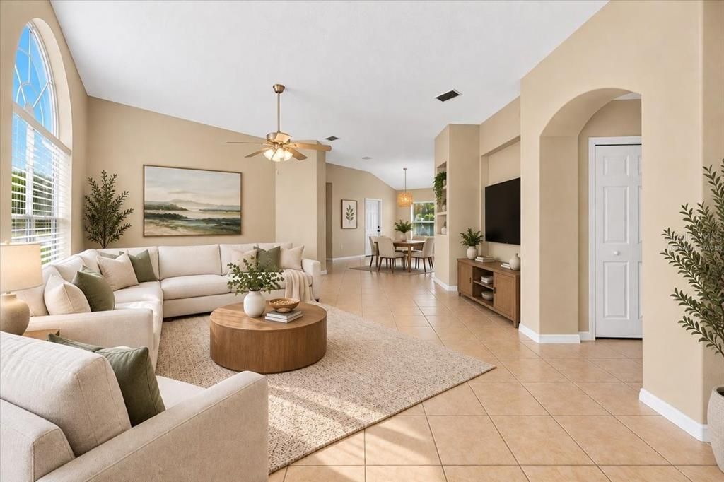 For Sale: $324,900 (4 beds, 2 baths, 1617 Square Feet)
