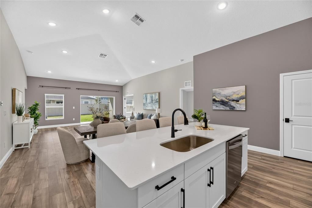 For Sale: $534,900 (5 beds, 3 baths, 2457 Square Feet)