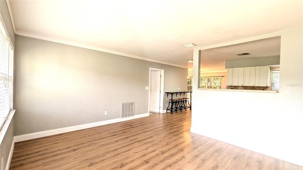 En Venta: $615,000 (4 camas, 2 baños, 1536 Pies cuadrados)