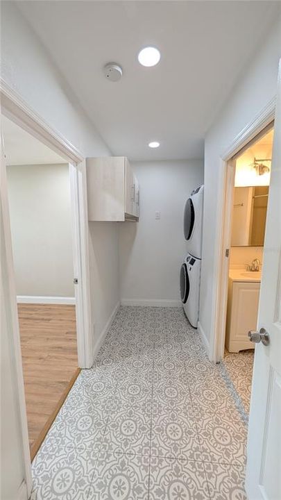 En Venta: $615,000 (4 camas, 2 baños, 1536 Pies cuadrados)