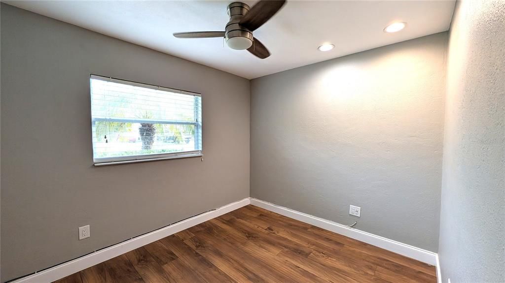 En Venta: $615,000 (4 camas, 2 baños, 1536 Pies cuadrados)