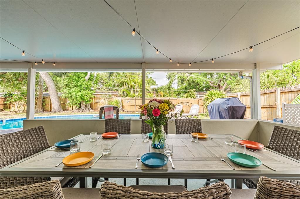 For Sale: $579,000 (4 beds, 3 baths, 1610 Square Feet)