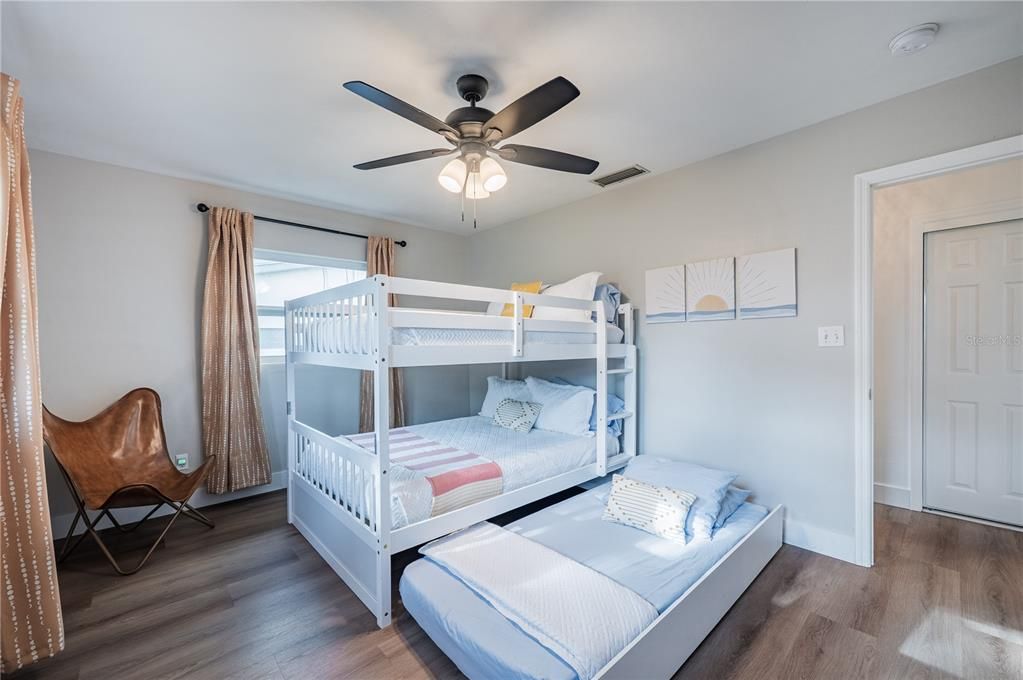 For Sale: $579,000 (4 beds, 3 baths, 1610 Square Feet)