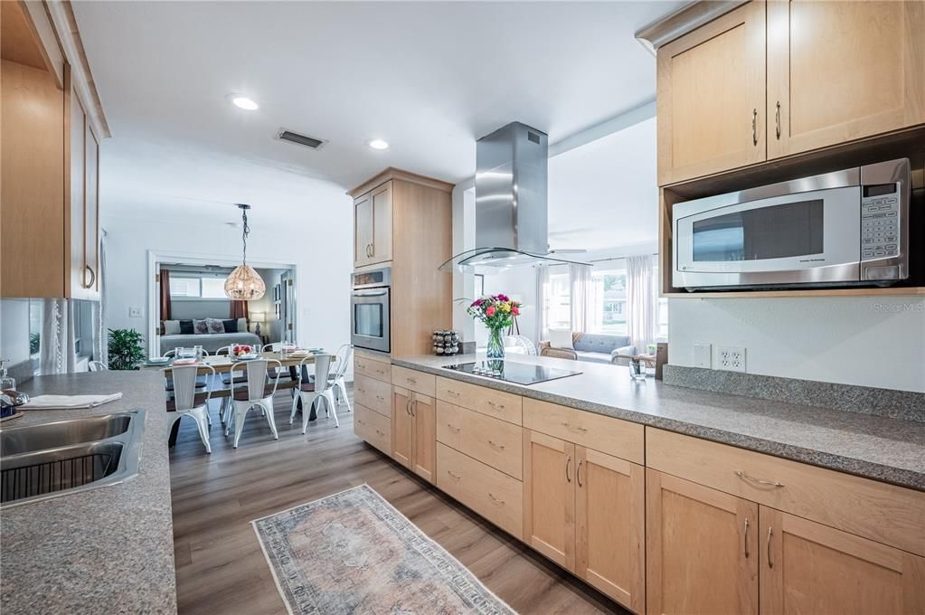 For Sale: $579,000 (4 beds, 3 baths, 1610 Square Feet)