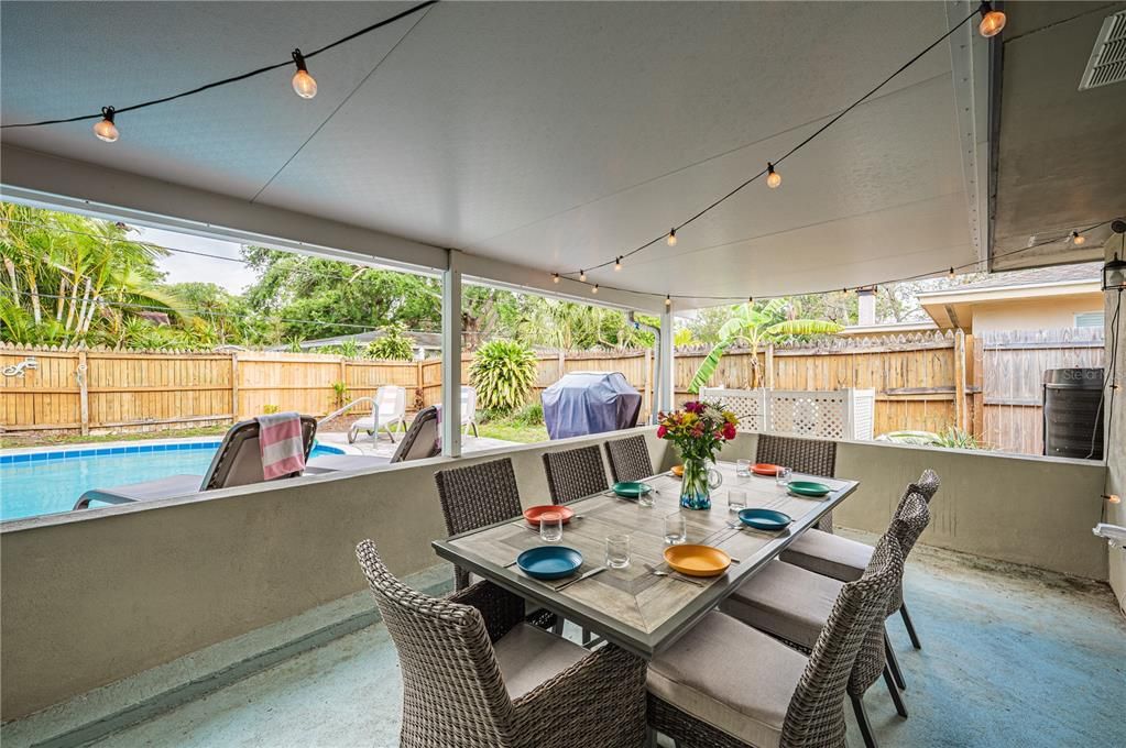For Sale: $579,000 (4 beds, 3 baths, 1610 Square Feet)