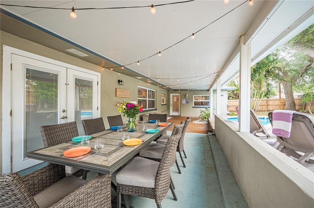 For Sale: $579,000 (4 beds, 3 baths, 1610 Square Feet)