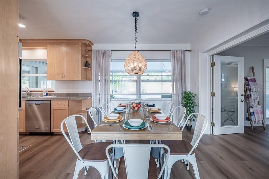 For Sale: $579,000 (4 beds, 3 baths, 1610 Square Feet)