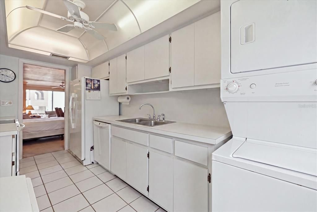 En Venta: $525,000 (2 camas, 2 baños, 934 Pies cuadrados)